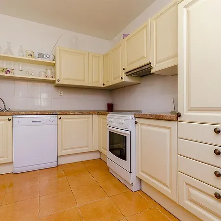 בית נופש House Greta