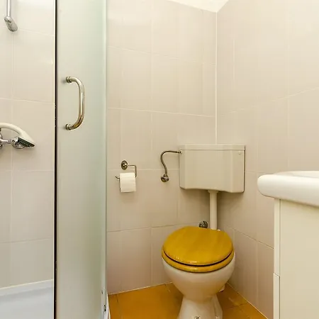 House Greta טרוגיר